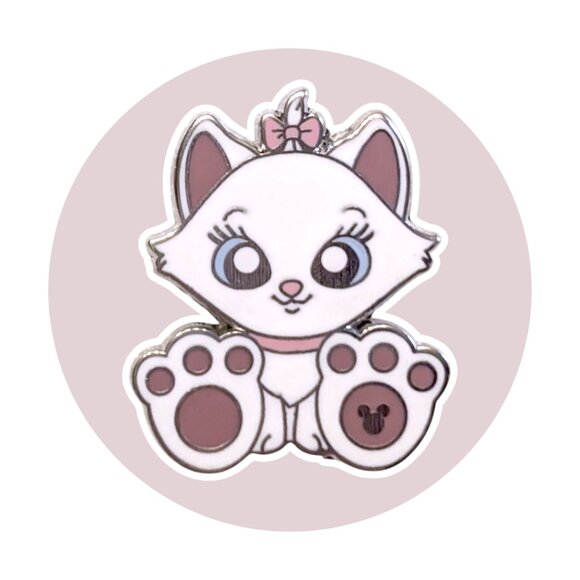 Aristocats Disney Pin: Big Feet Marie - Picture 1 of 2